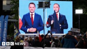 Polish knife-edge presidential vote pits liberal mayor against conservative