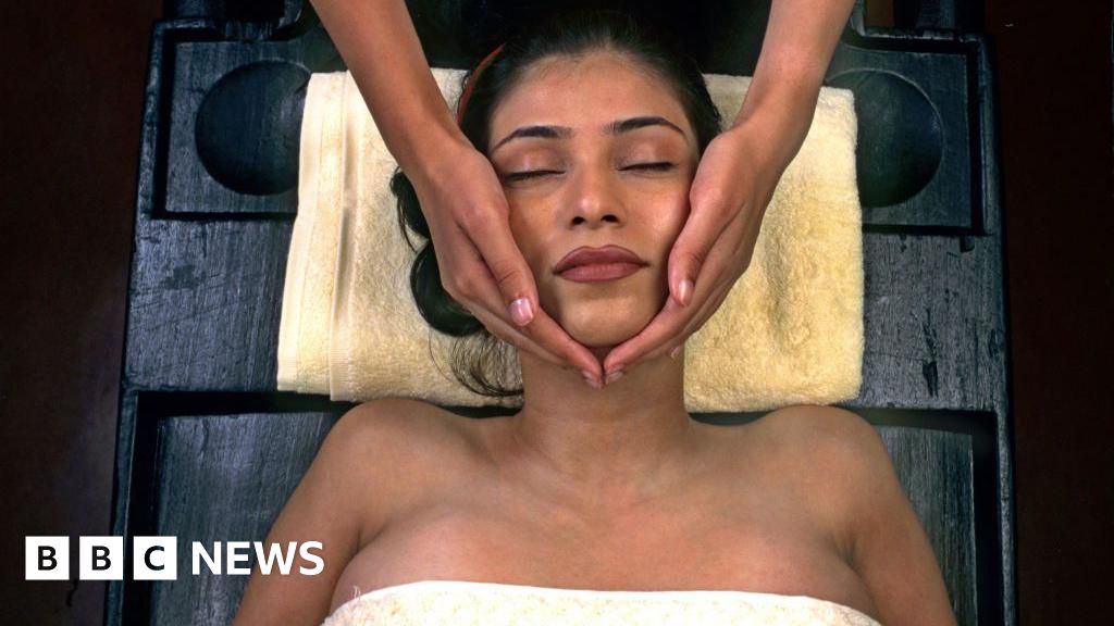Airbnb to offer in-house chefs and massages in new-look app