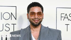 Jussie Smollett to pay ,000 to Chicago charity in settlement