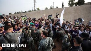 Israeli anger grows at conduct of war
