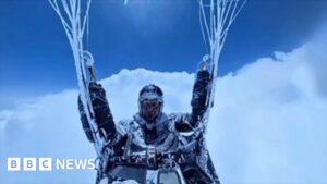 Video footage shows paraglider Peng Yujiang’s accidental 8000m-high flight