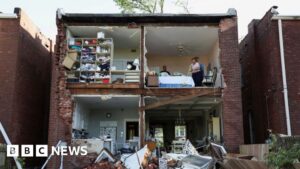 At least 25 dead after tornadoes sweep through US Midwest